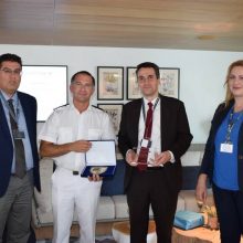 Ένα ακόμη νεότευκτο κρουαζιερόπλοιο στο λιμάνι του Πειραιά